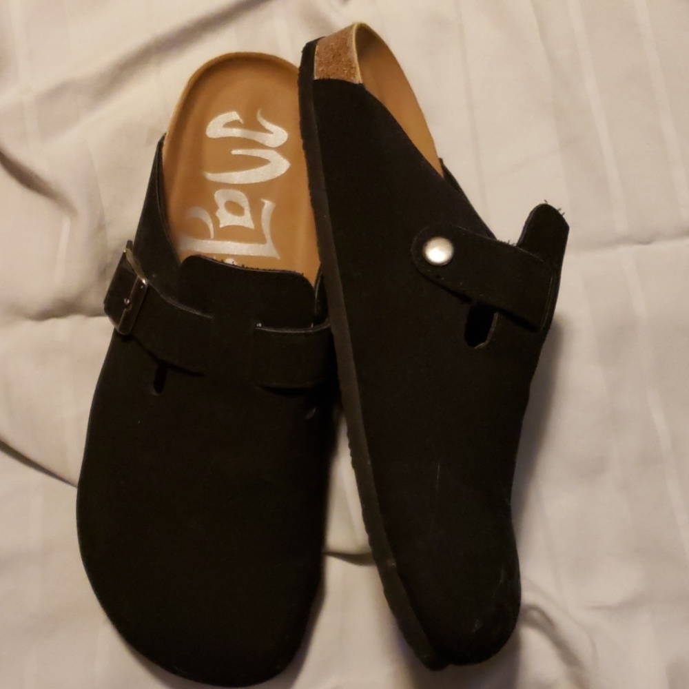 Mad Love size 9 slides